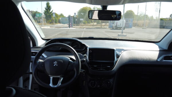 Peugeot 2008 61kw benzina euro6 my2019 - immagine 10