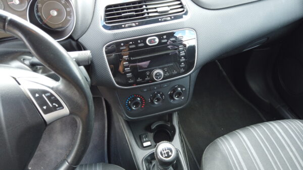 Fiat Punto EVO benzina euro5 - immagine 13